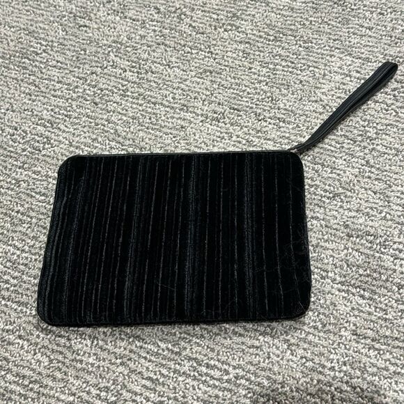 A new day cosmetics bag - Picture 1 of 2
